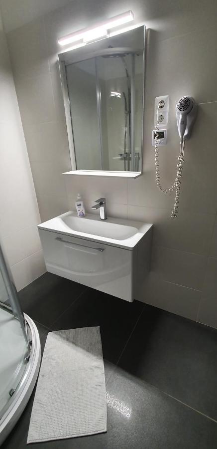 Nefelejcs Vendeghaz Hotel Godollo Ngoại thất bức ảnh