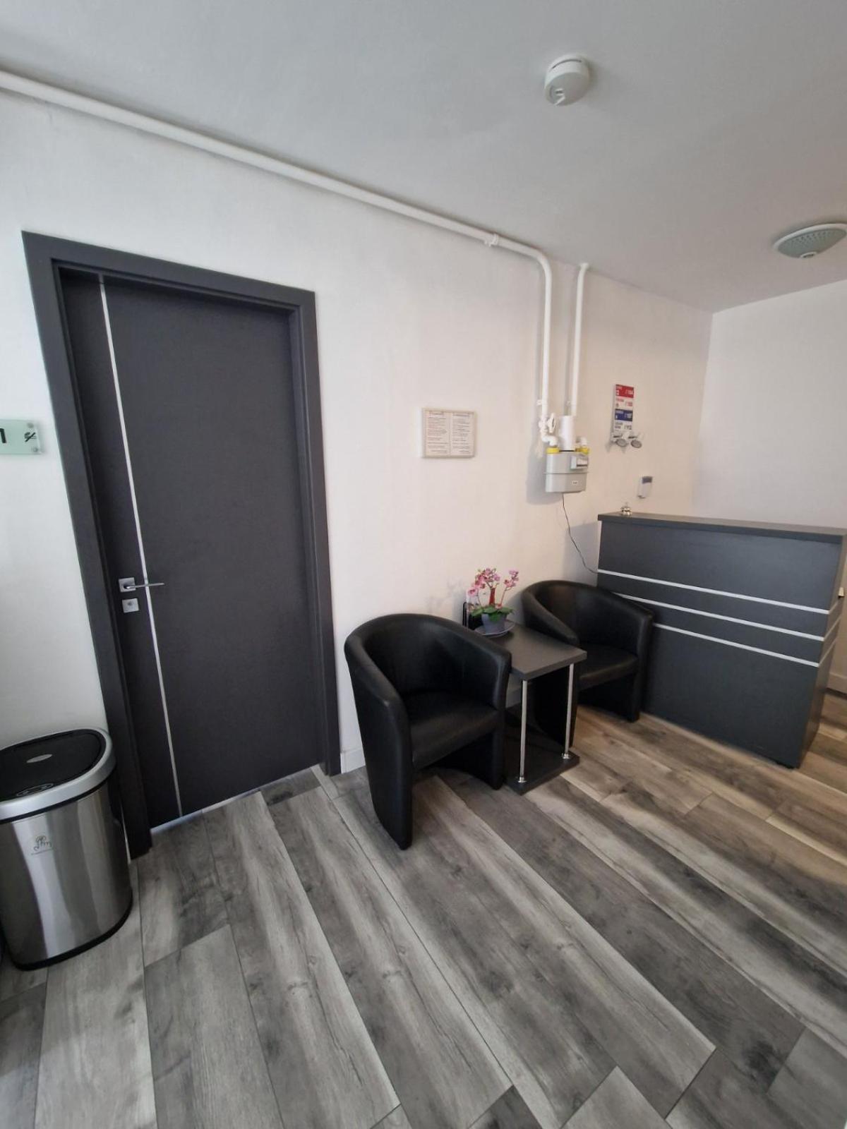 Nefelejcs Vendeghaz Hotel Godollo Ngoại thất bức ảnh